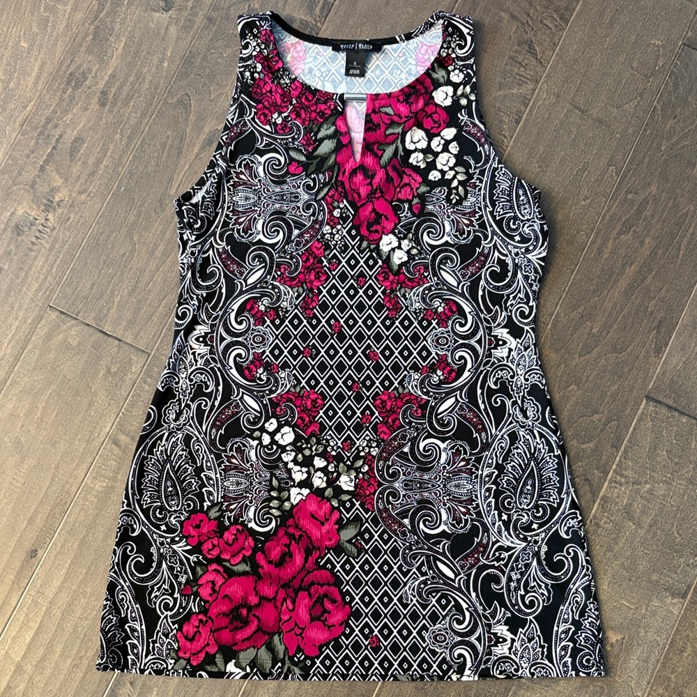 White House Black Market Black and Pink Tunic Top